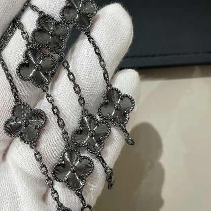 [Love Lucky]CLOVER 5 MOTIF BLACK BRACELET