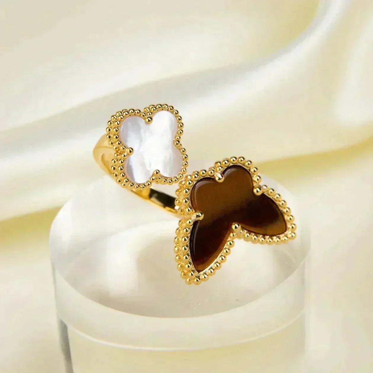[Love Lucky]LUCKY BETWEEN THE FINGER RING