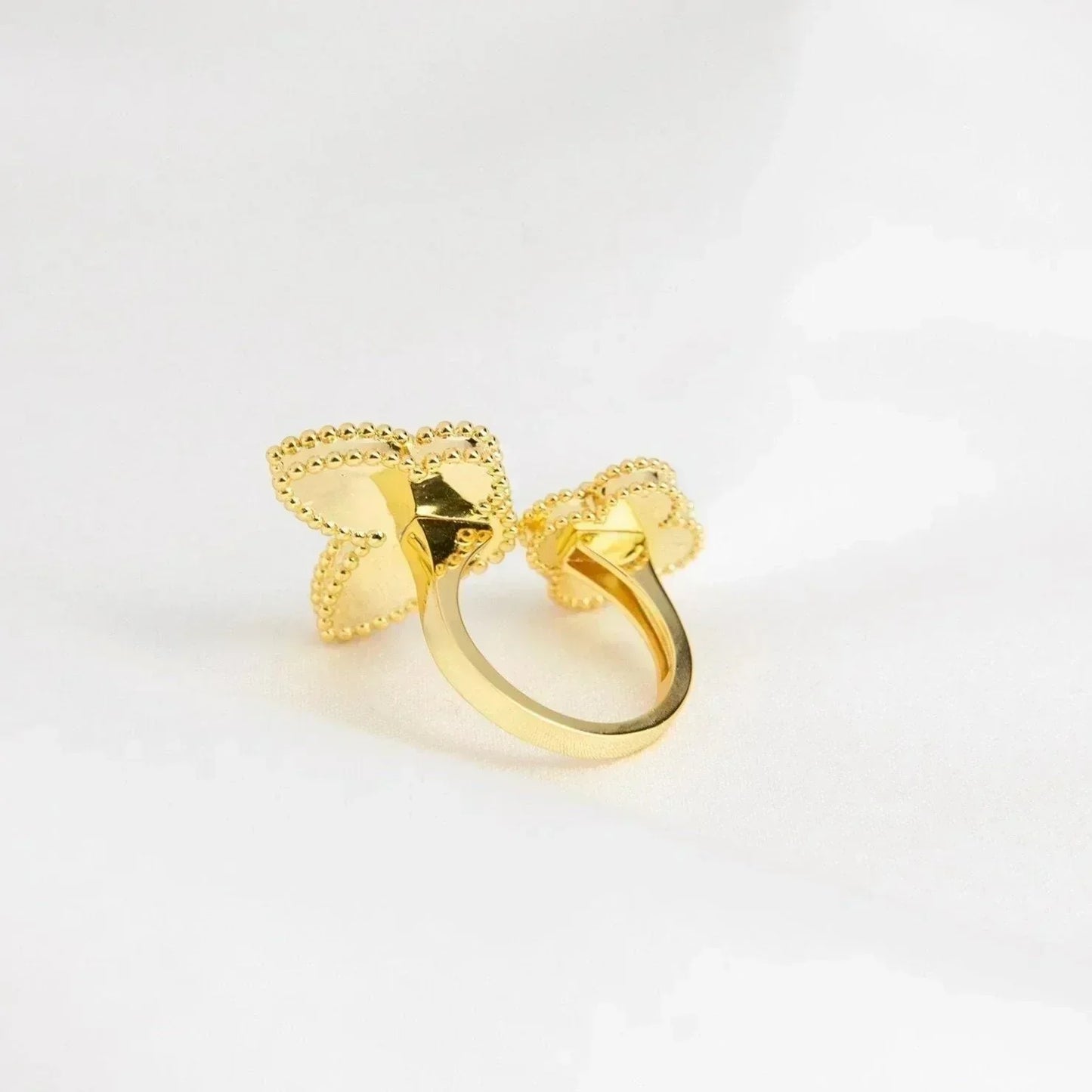 [Love Lucky]LUCKY BETWEEN THE FINGER RING