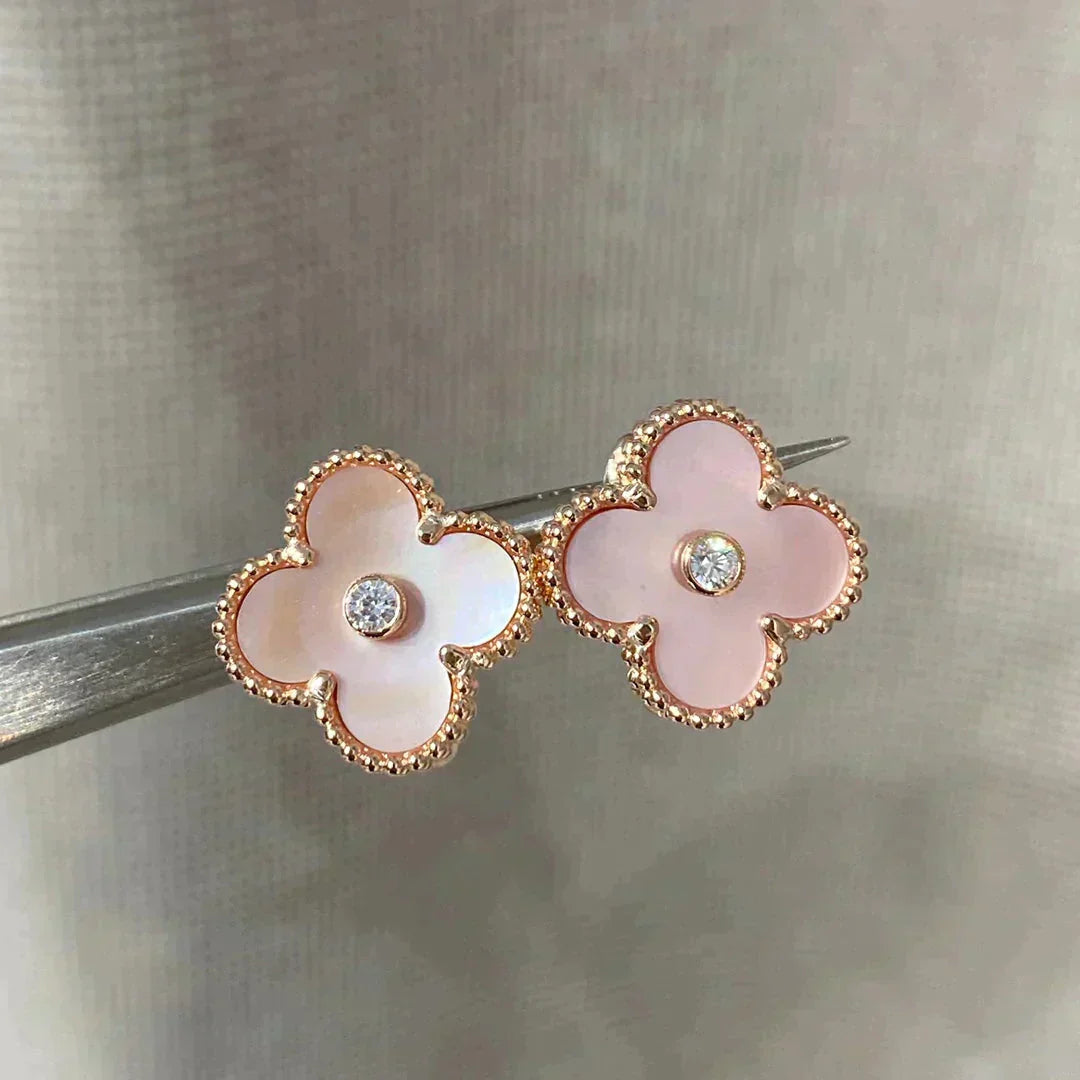 [Love Lucky]CLOVER MEDIUM 1 MOTIFS  PINK MOP DIAMOND EARRINGS
