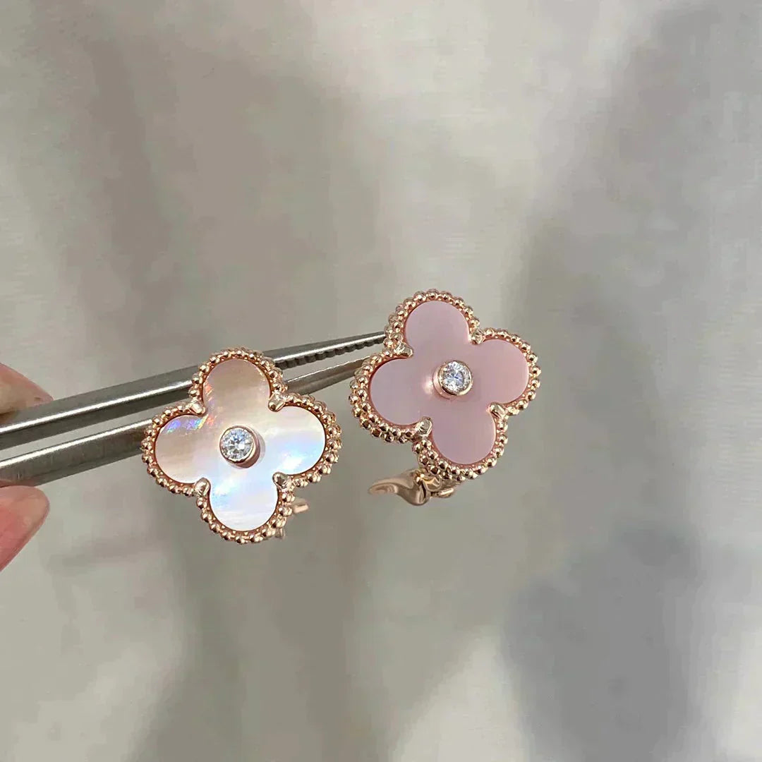 [Love Lucky]CLOVER MEDIUM 1 MOTIFS  PINK MOP DIAMOND EARRINGS