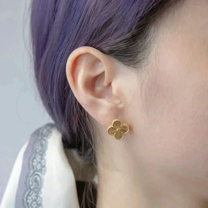[Love Lucky]CLOVER MEDIUM 1 MOTIFS LASER EARRINGS