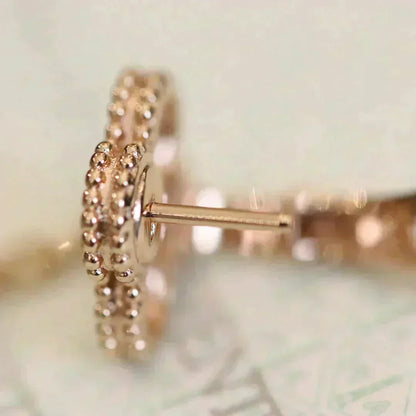 [Love Lucky]CLOVER MEDIUM 1 MOTIFS FUll DIAMOND EARRINGS