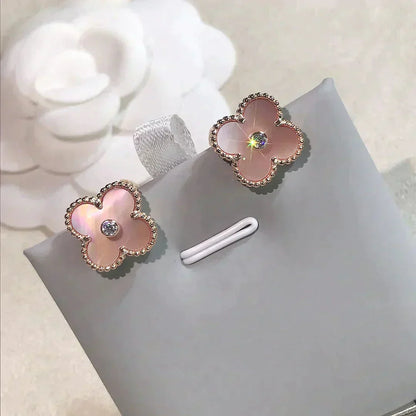 [Love Lucky]CLOVER MEDIUM 1 MOTIFS  PINK MOP DIAMOND EARRINGS