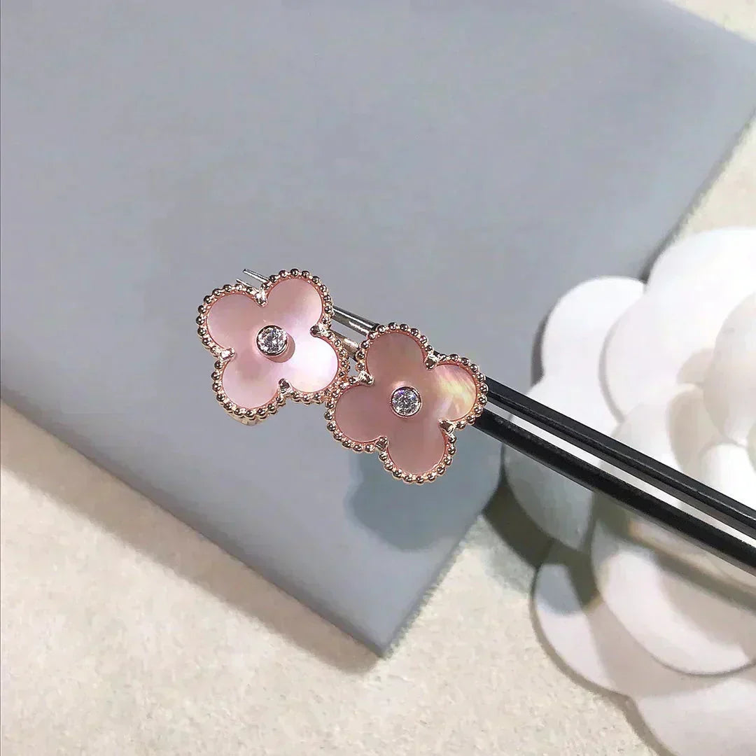 [Love Lucky]CLOVER MEDIUM 1 MOTIFS  PINK MOP DIAMOND EARRINGS