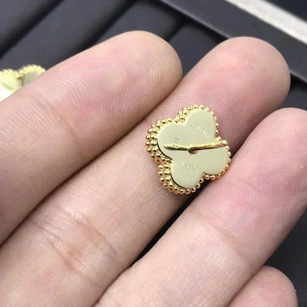 [Love Lucky]CLOVER MINI 9.5MM LASER EARRINGS