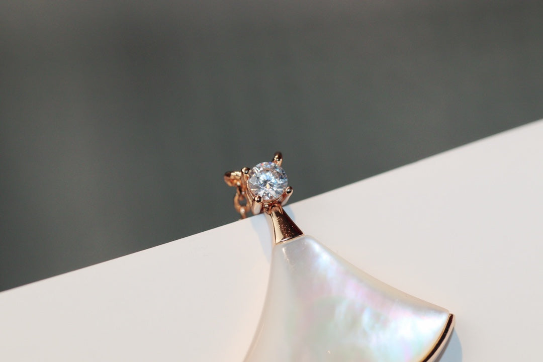 [Love Lucky]DREAM NECKLACE WHITE MOP PINK GOLD 1 DIAMOND
