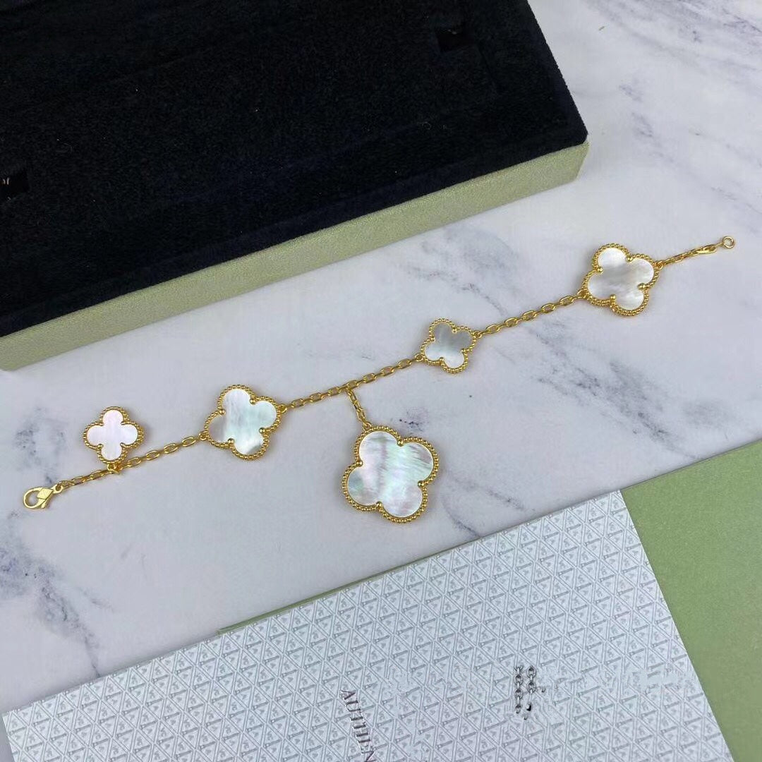 [Love Lucky]MAGIC CLOVER MOP GOLD BRACELET 5 MOTIFS
