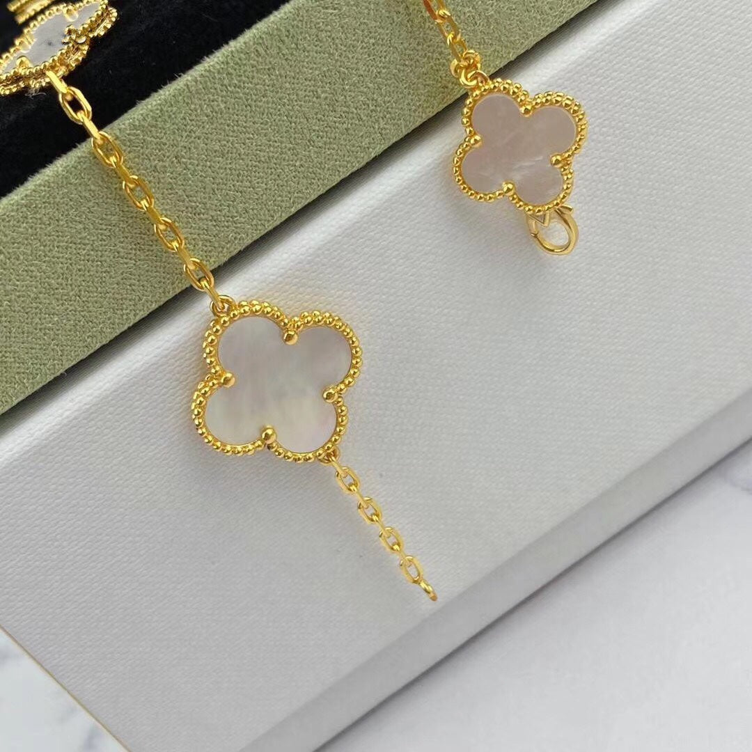 [Love Lucky]MAGIC CLOVER MOP GOLD BRACELET 5 MOTIFS