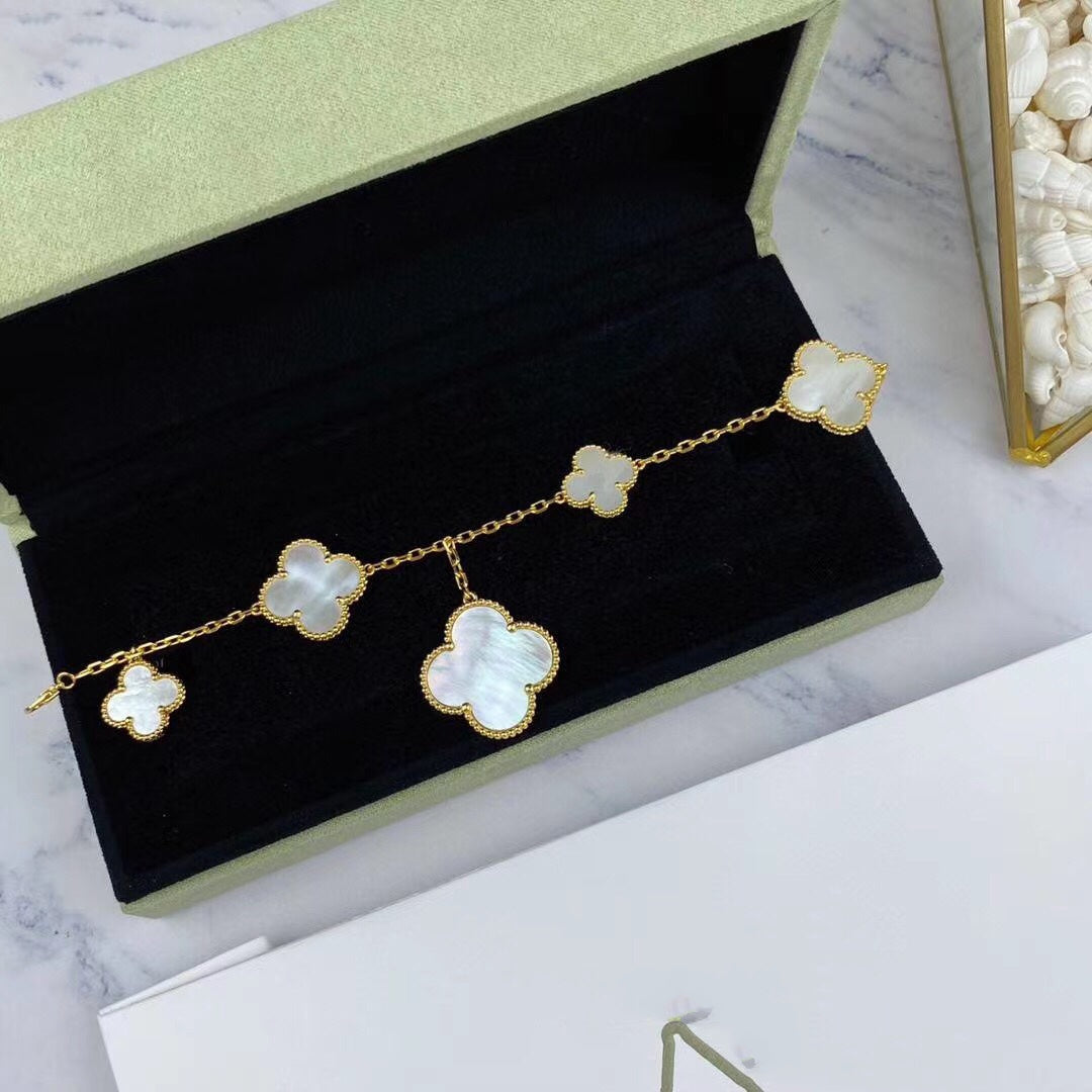 [Love Lucky]MAGIC CLOVER MOP GOLD BRACELET 5 MOTIFS