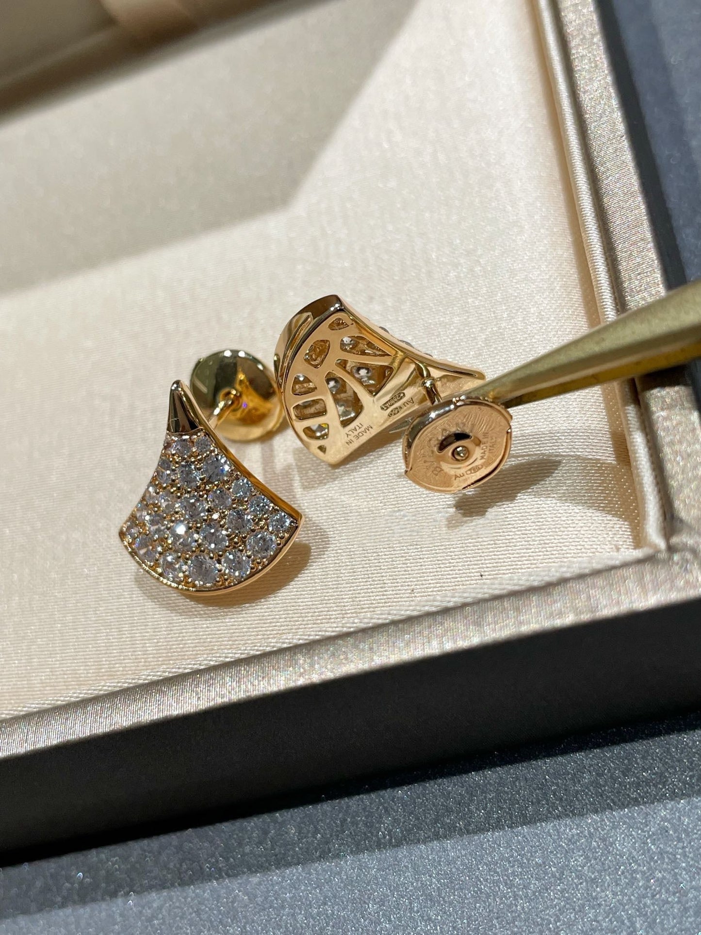 [Love Lucky]DREAM STUD EARRINGS DIAMOND