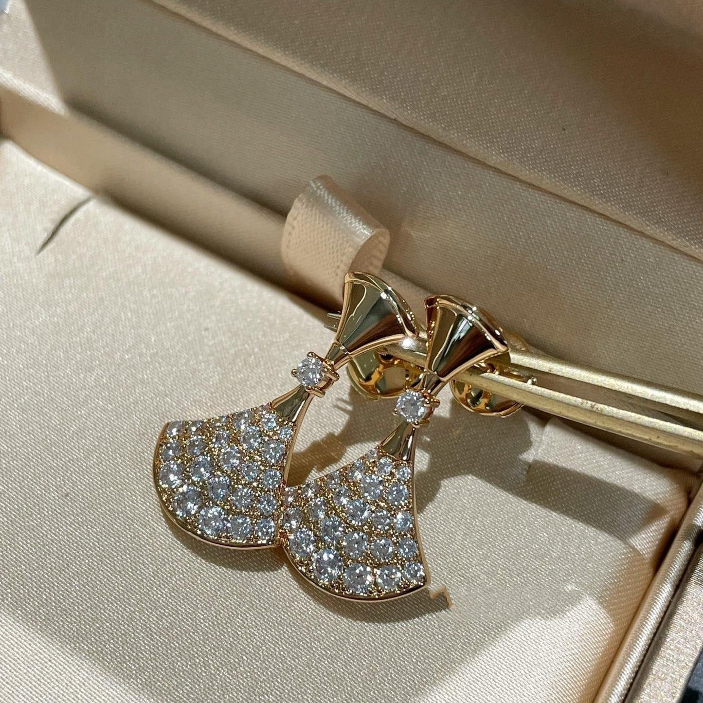 [Love Lucky]DREAM EARRINGS DIAMOND