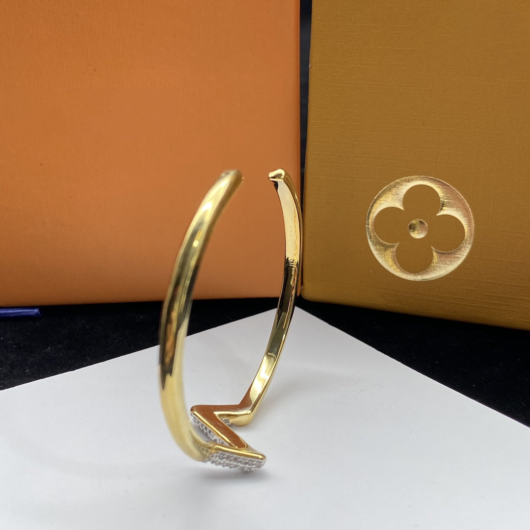 [Love Lucky]VOLTE UPSITE DOWN DIAMOND GOLD OPEN BRACELET