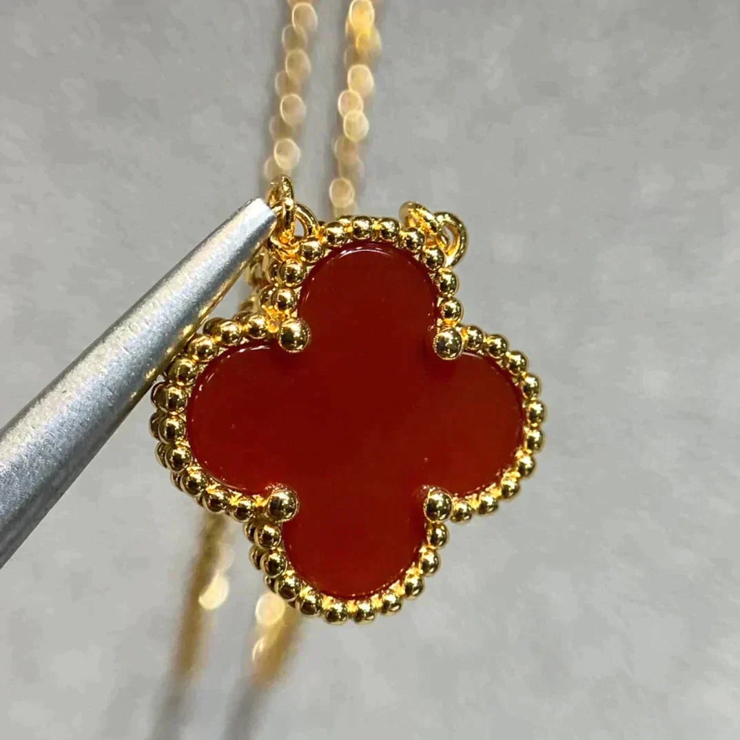[Love Lucky]CLOVER 15MM CARNELIAN SINGLE FLOWER NECKLACE