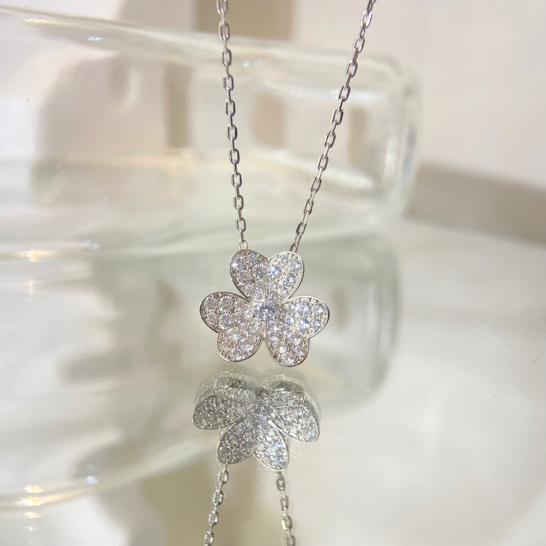 [Love Lucky]FLOWER DIAMOND NECKLACE