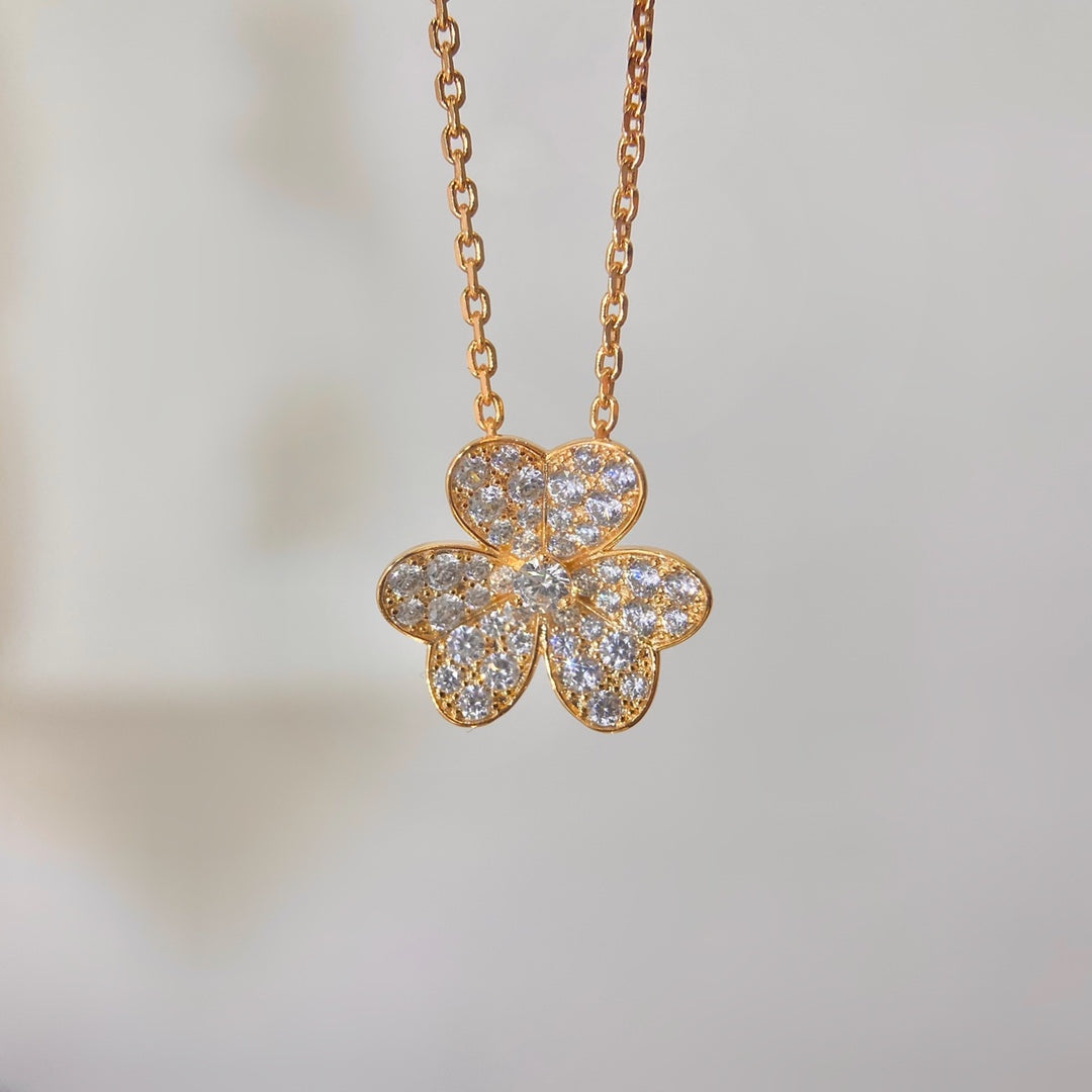 [Love Lucky]FLOWER DIAMOND NECKLACE
