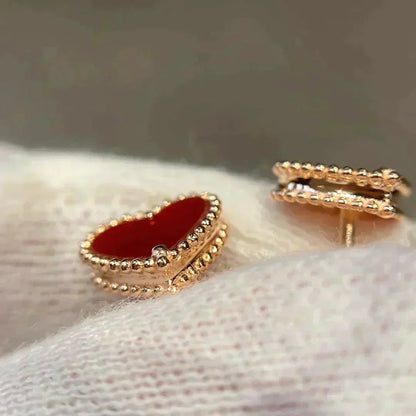 [Love Lucky]HEART CARNELIAN STUD EARRINGS