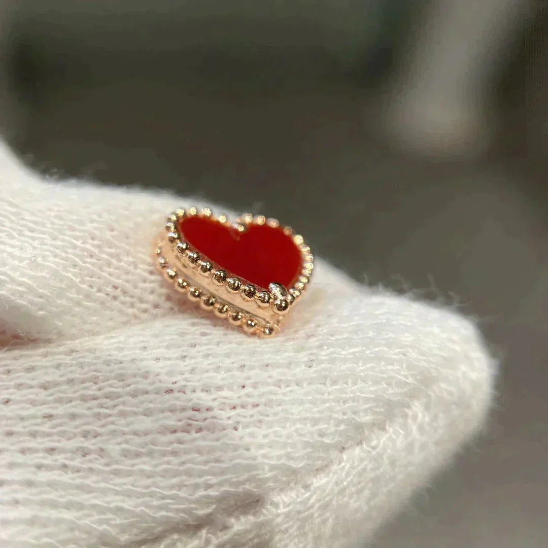 [Love Lucky]HEART CARNELIAN STUD EARRINGS