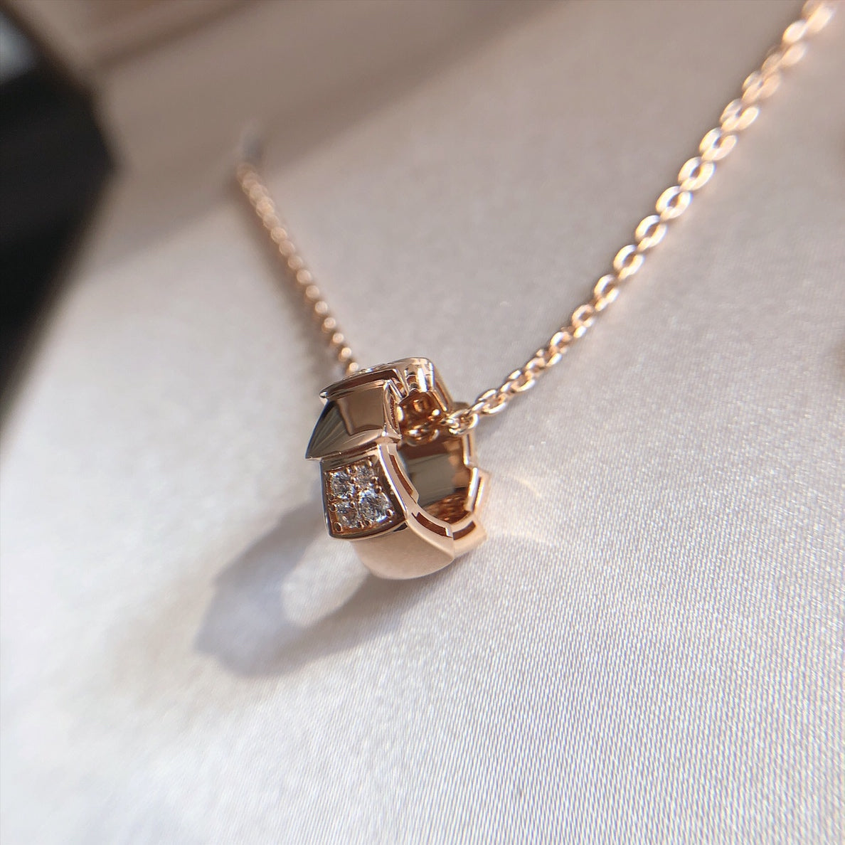 [Love Lucky]SERPENTI PEDANT DIAMOND PINK GOLD NECKLACE