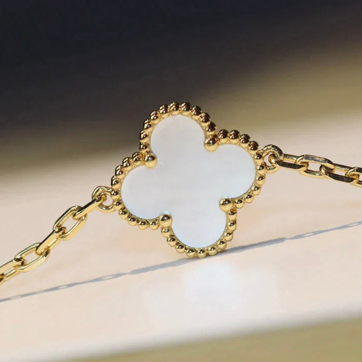 [Love Lucky]CLOVER 20 MOTIFS WHITE MOP NECKLACE