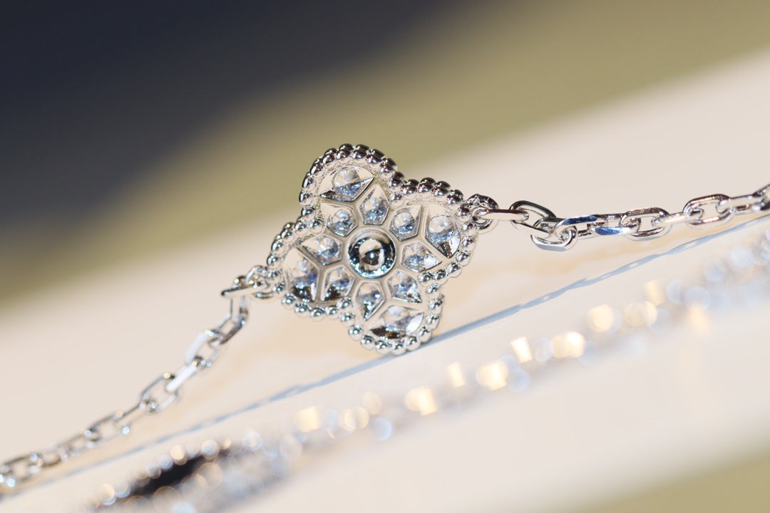 [Love Lucky]CLOVER 20 MOTIFS ONYX DIAMOND SILVER