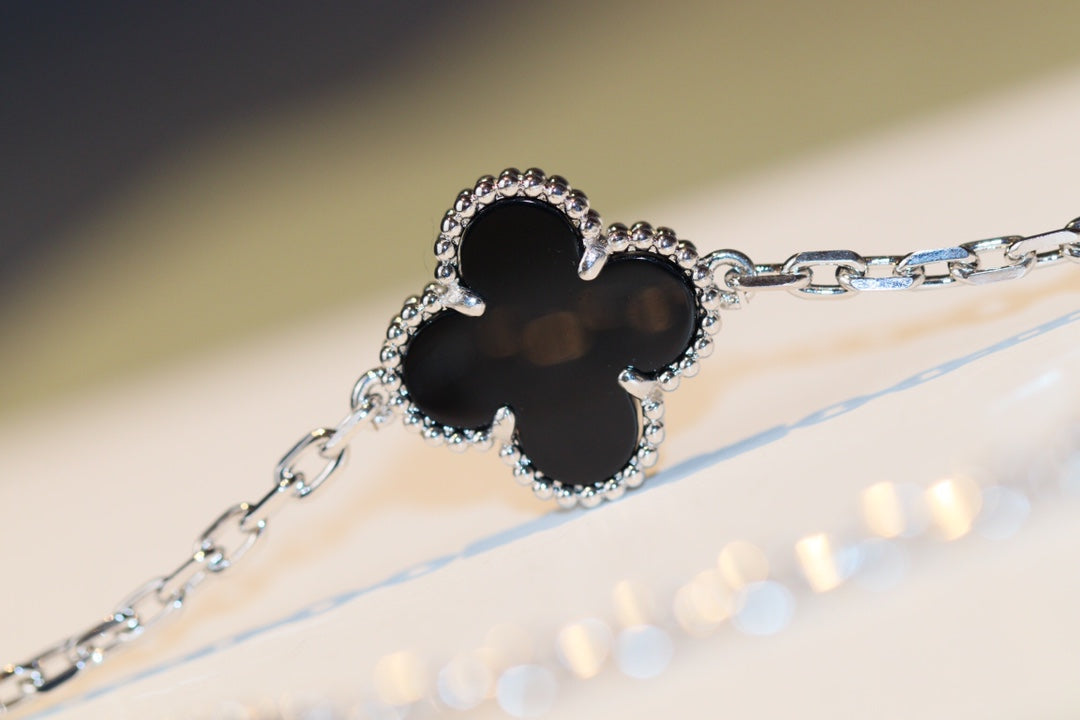 [Love Lucky]CLOVER 20 MOTIFS ONYX DIAMOND SILVER