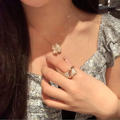 [Love Lucky]CLOVER MOP DIAMOND ROSE GOLD NECKLACE