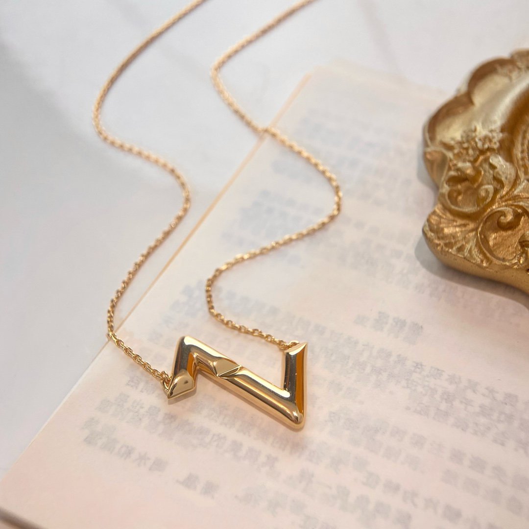 [Love Lucky]VOLTE UPSIDE DOWN NECKLACE