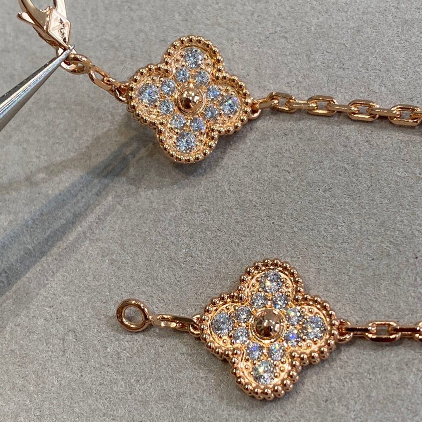 [Love Lucky]CLOVER 5 MOTIFS  FULL DIAMOND BRACELET