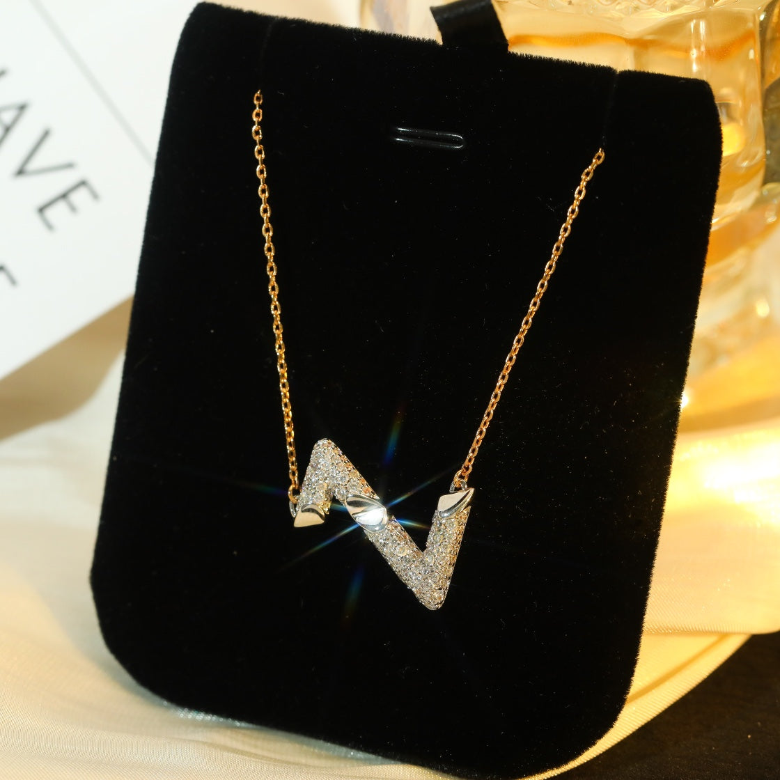 [Love Lucky]VOLT SILVER DIAMOND PEDANT NECKLACE