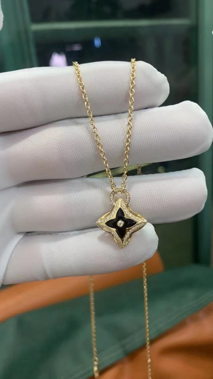 [Love Lucky]STAR PEDANT PINK GOLD DIAMOND NECKLACE