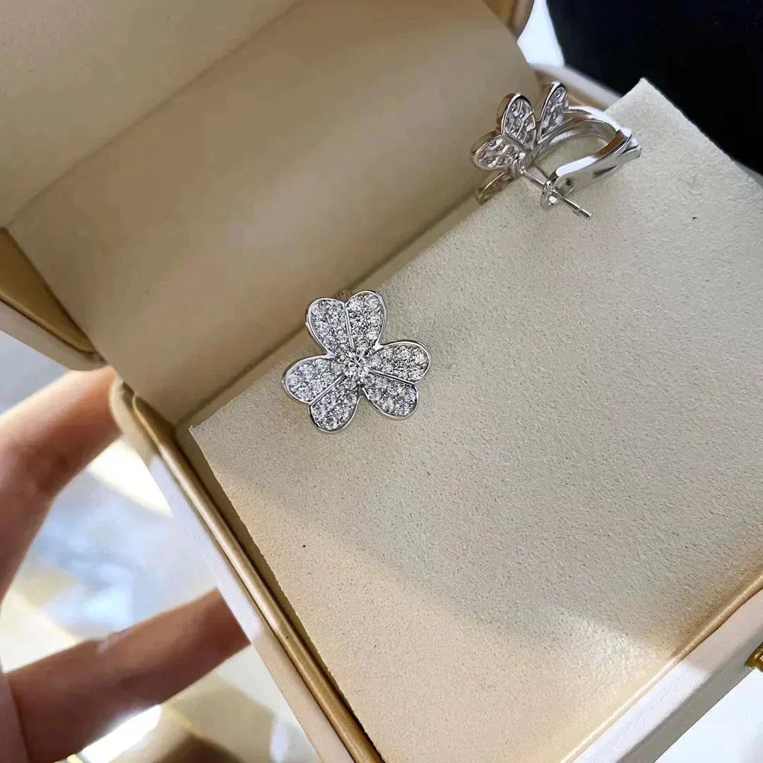 [Love Lucky]CLOVER COMOS DIAMOND EARRINGS SILVER