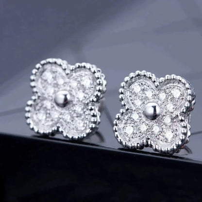 [Love Lucky]CLOVER 1 MOTIFS DIAMOND STUD EARRINGS SILVER