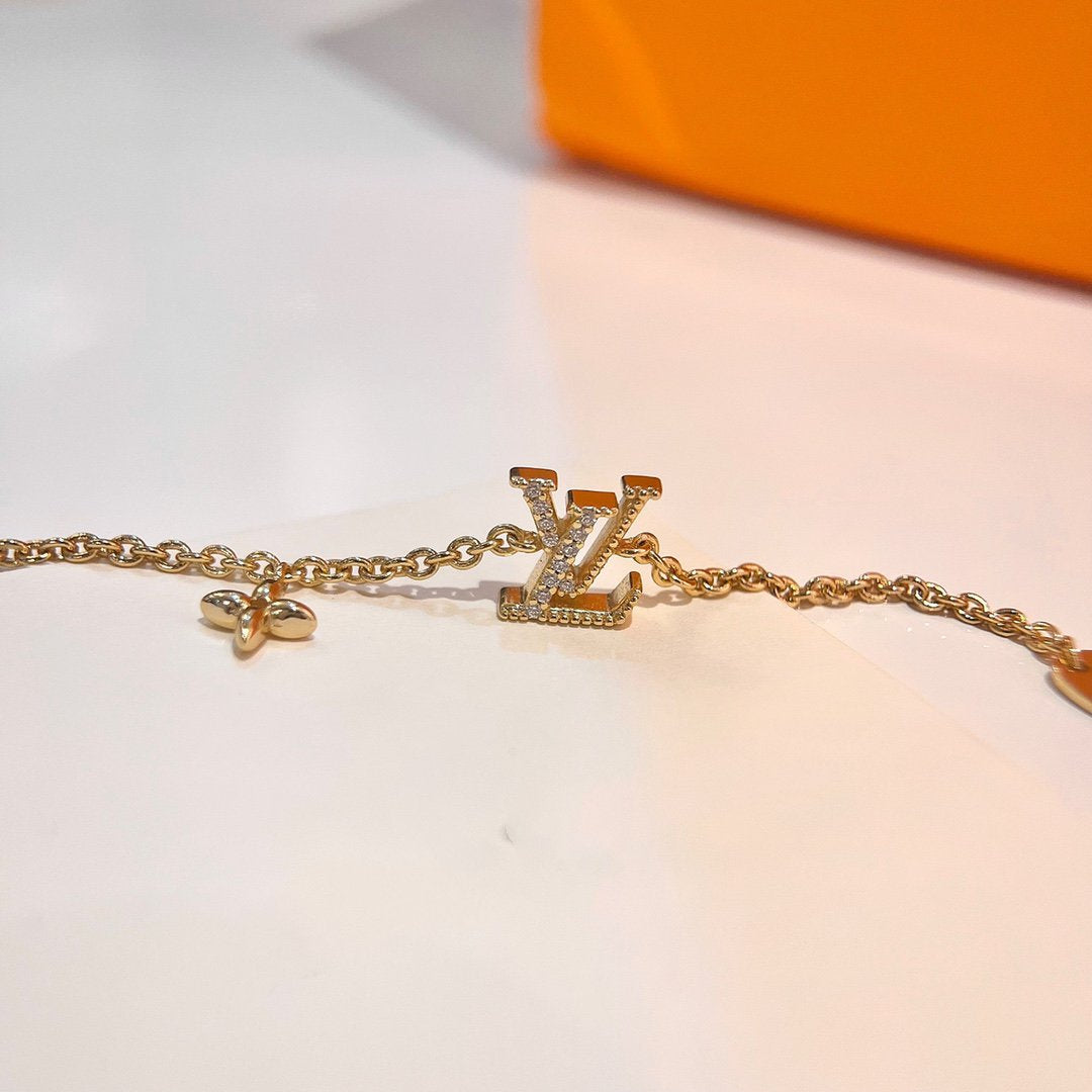 [Love Lucky]LOGO STAR MOTIF GOLD BRACELET