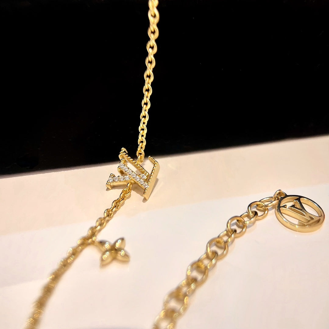[Love Lucky]LOGO STAR MOTIF GOLD BRACELET
