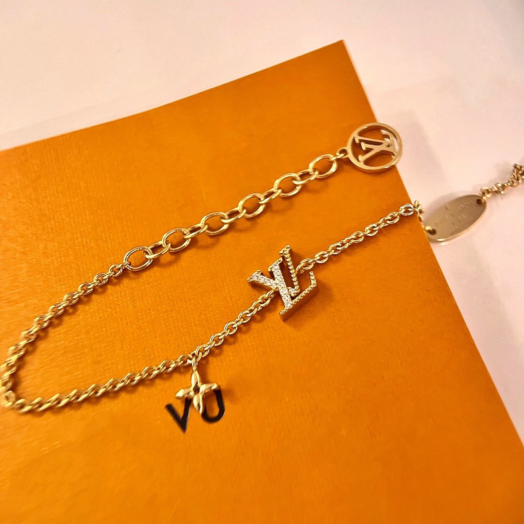 [Love Lucky]LOGO STAR MOTIF GOLD BRACELET
