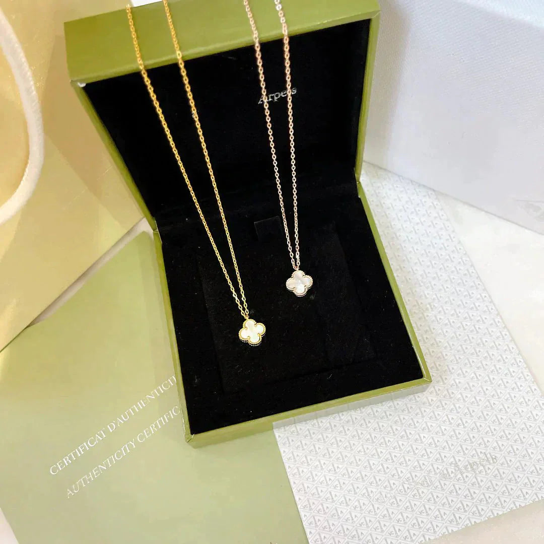 [Love Lucky]CLOVER MINI 9.5MM WHITE MOTHER-OF-PEARL NECKLACE