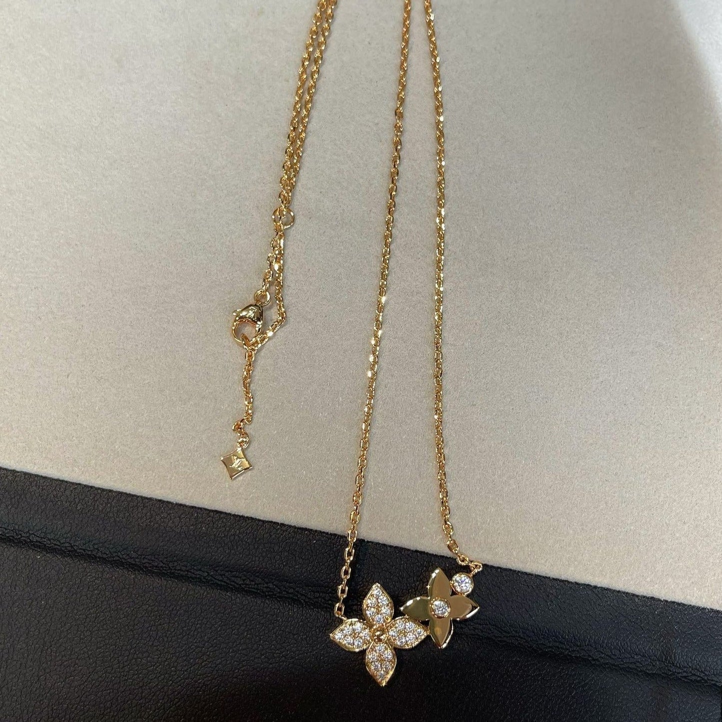 [Love Lucky]STAR BLOSSOM NECKLACE PINK GOLD DIAMONDS