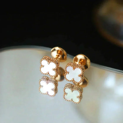 [Love Lucky]CLOVER MINI 9.5MM WHITE MOP EARRINGS