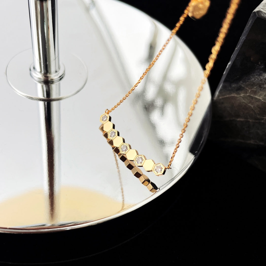 [Love Lucky]BEE MY LOVE DIAMOND NECKLACE