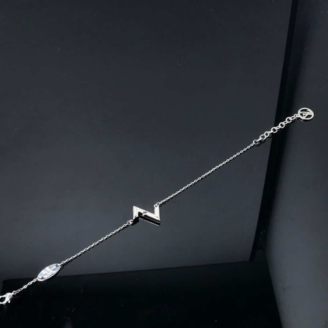 [Love Lucky]VOLT LV LOGO BRACELET