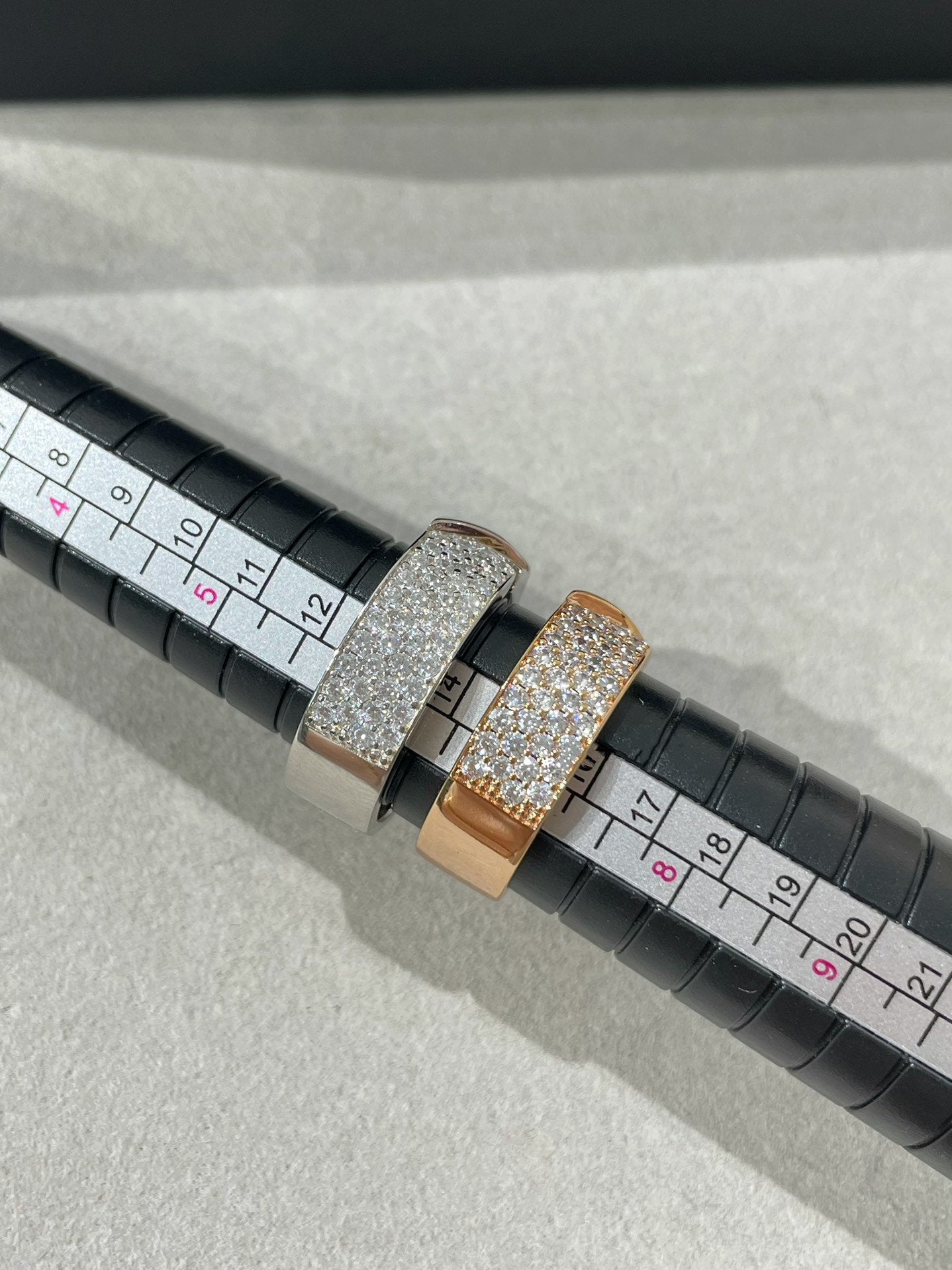 [Love Lucky]LIENS EVIDENCE  DIAMOND PAVED RING