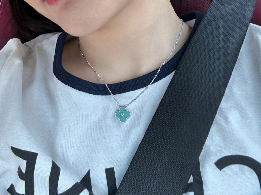 [Love Lucky]CLOVER 1 DIAMOND LIGHT BLUE SILVER NECKLACE