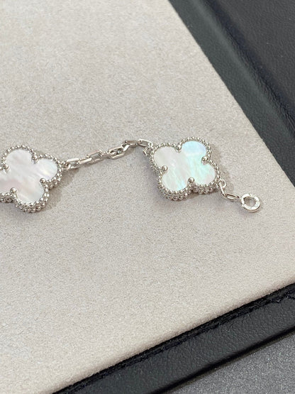 [Love Lucky]CLOVER SILVER MOP 5 MOTIF BRACELET