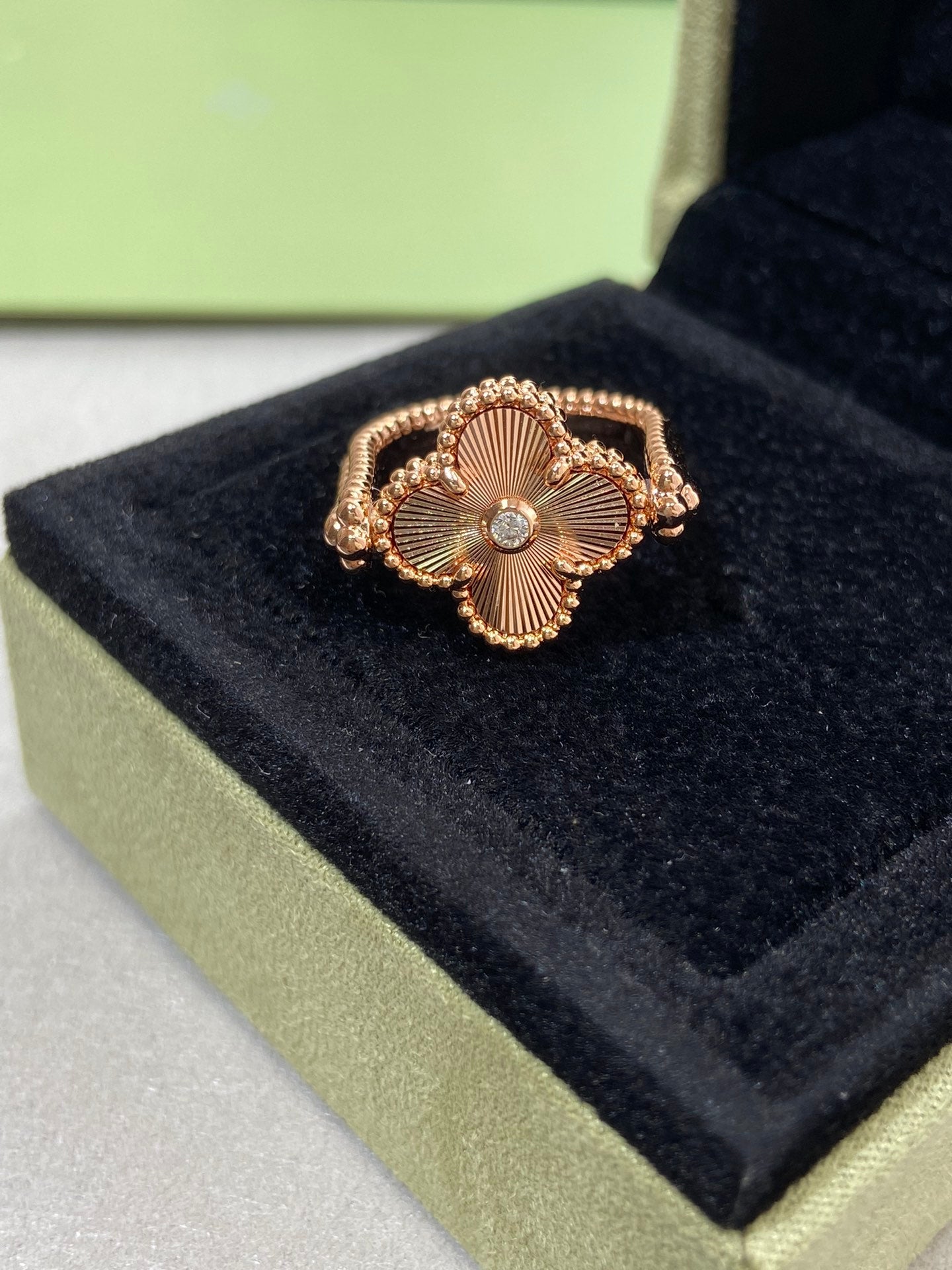 [Love Lucky]CLOVER RIVERSIBLE ROSE GOLD RING