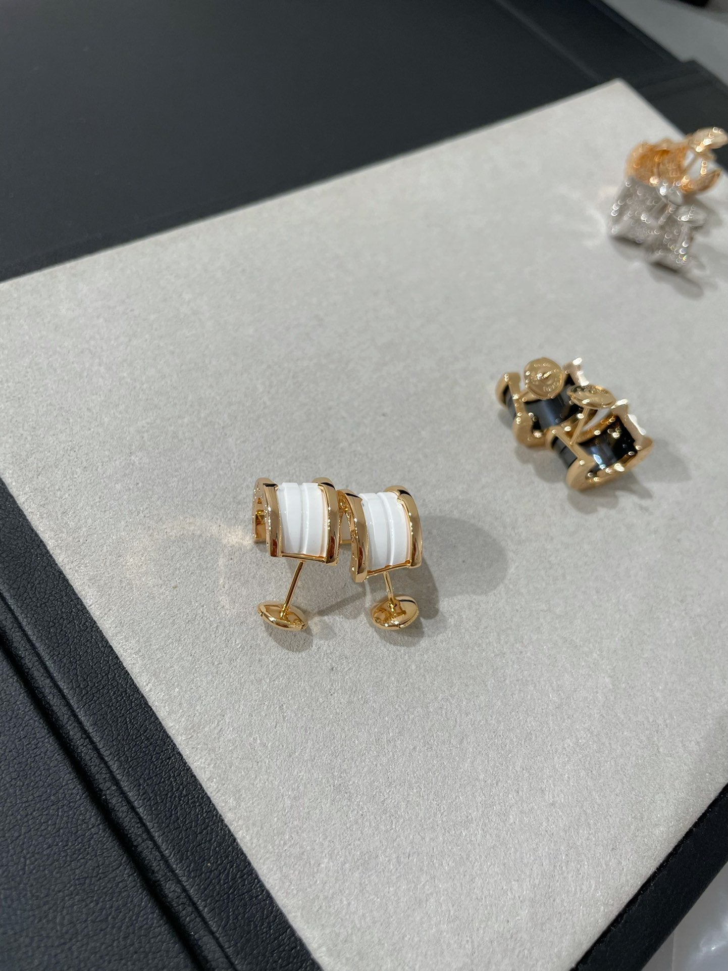 [Love Lucky]ZERO 1 PINK GOLD CERAMIC EARRINGS