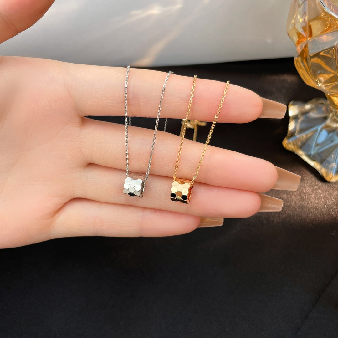 [Love Lucky]BEE MINI NECKLACE