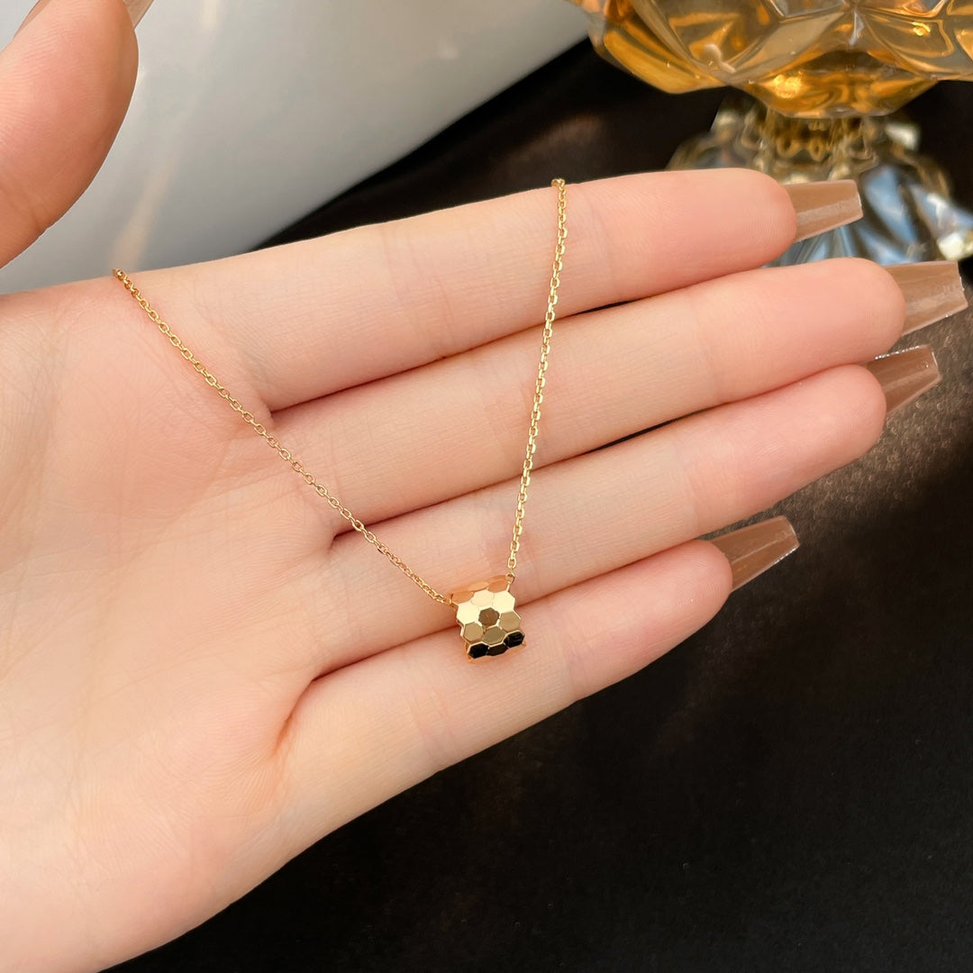 [Love Lucky]BEE MINI NECKLACE
