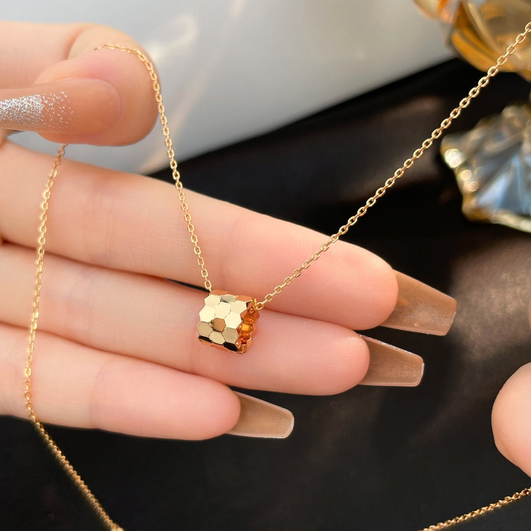 [Love Lucky]BEE MINI NECKLACE