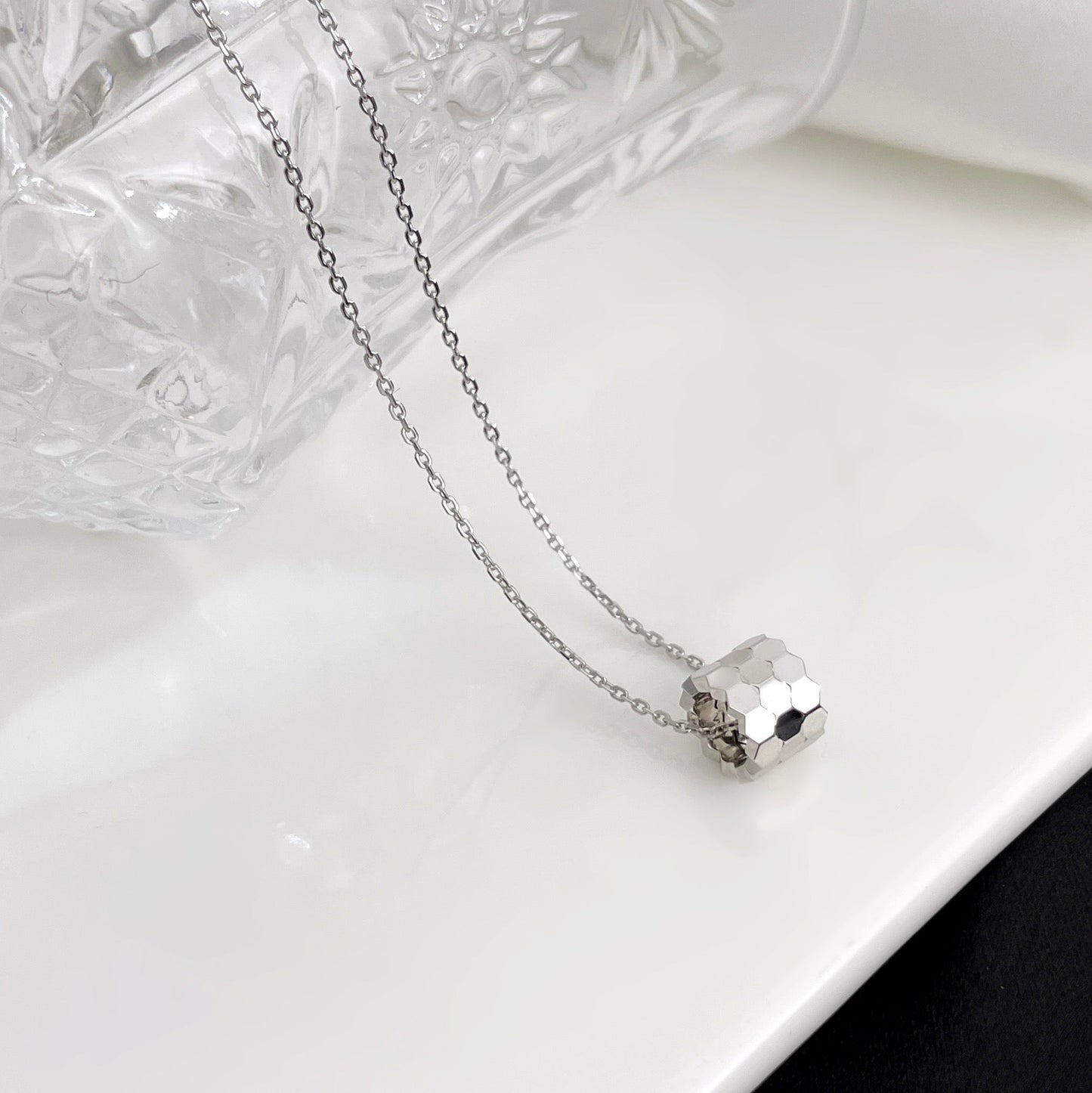 [Love Lucky]BEE MINI NECKLACE